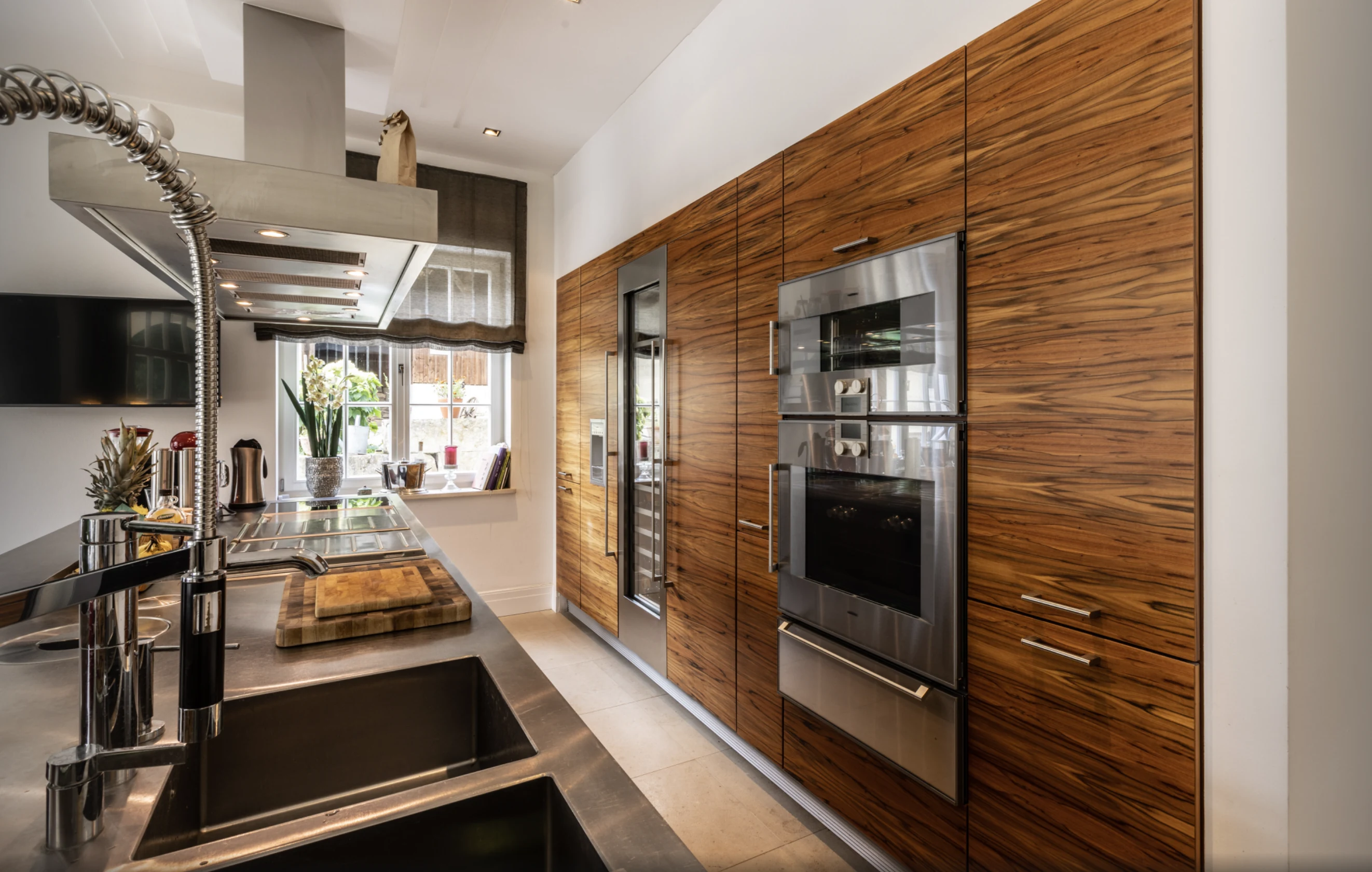 Kitchen island and integrated appliances