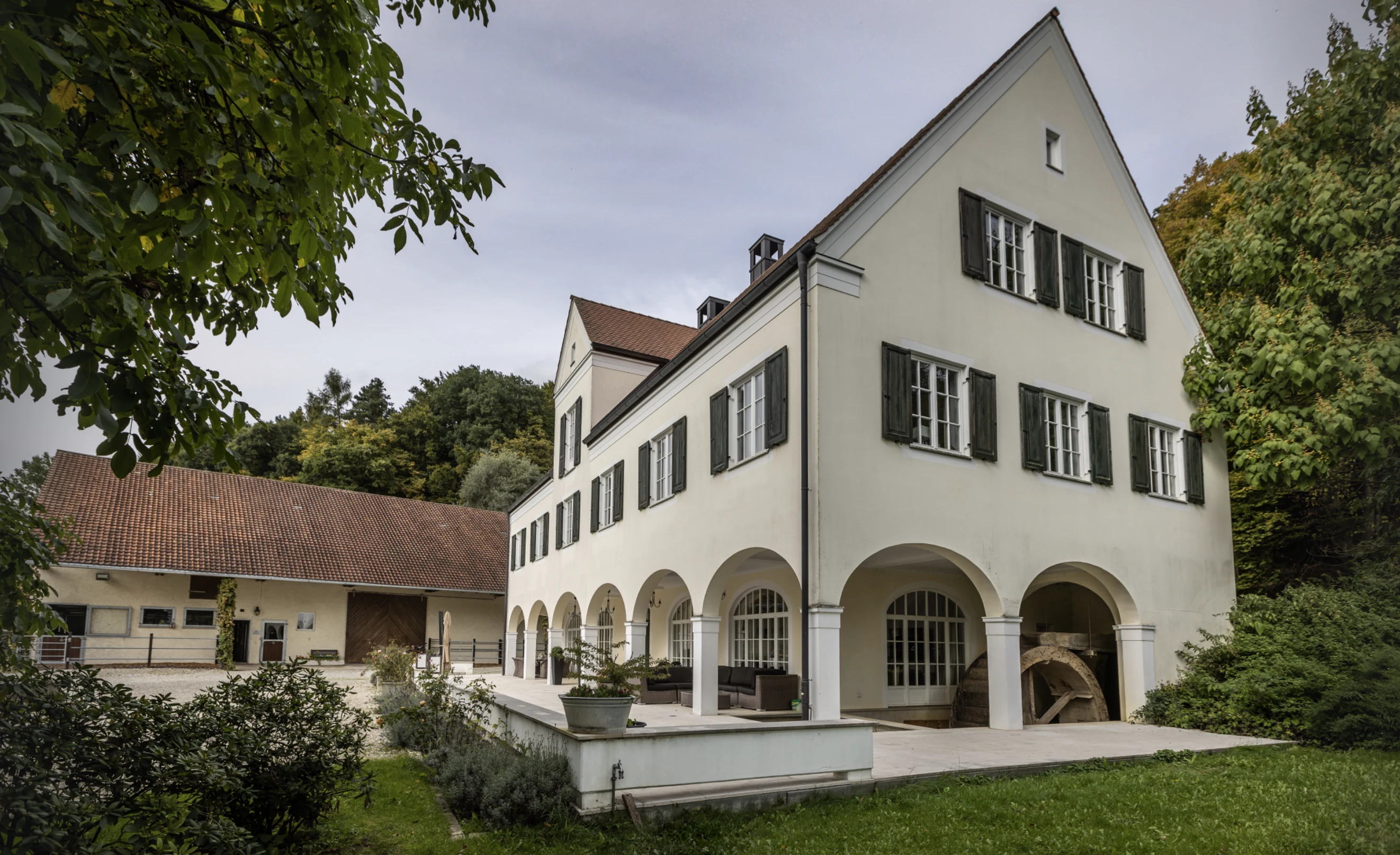Side elevation and landscaped grounds